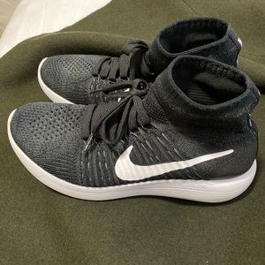 Nike lunarepic women’s shoes